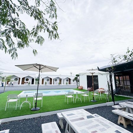 Peeranon Resort Nakhon Nayok Bagian luar foto