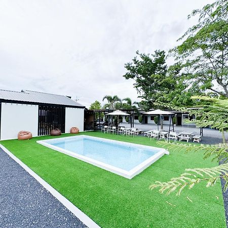 Peeranon Resort Nakhon Nayok Bagian luar foto