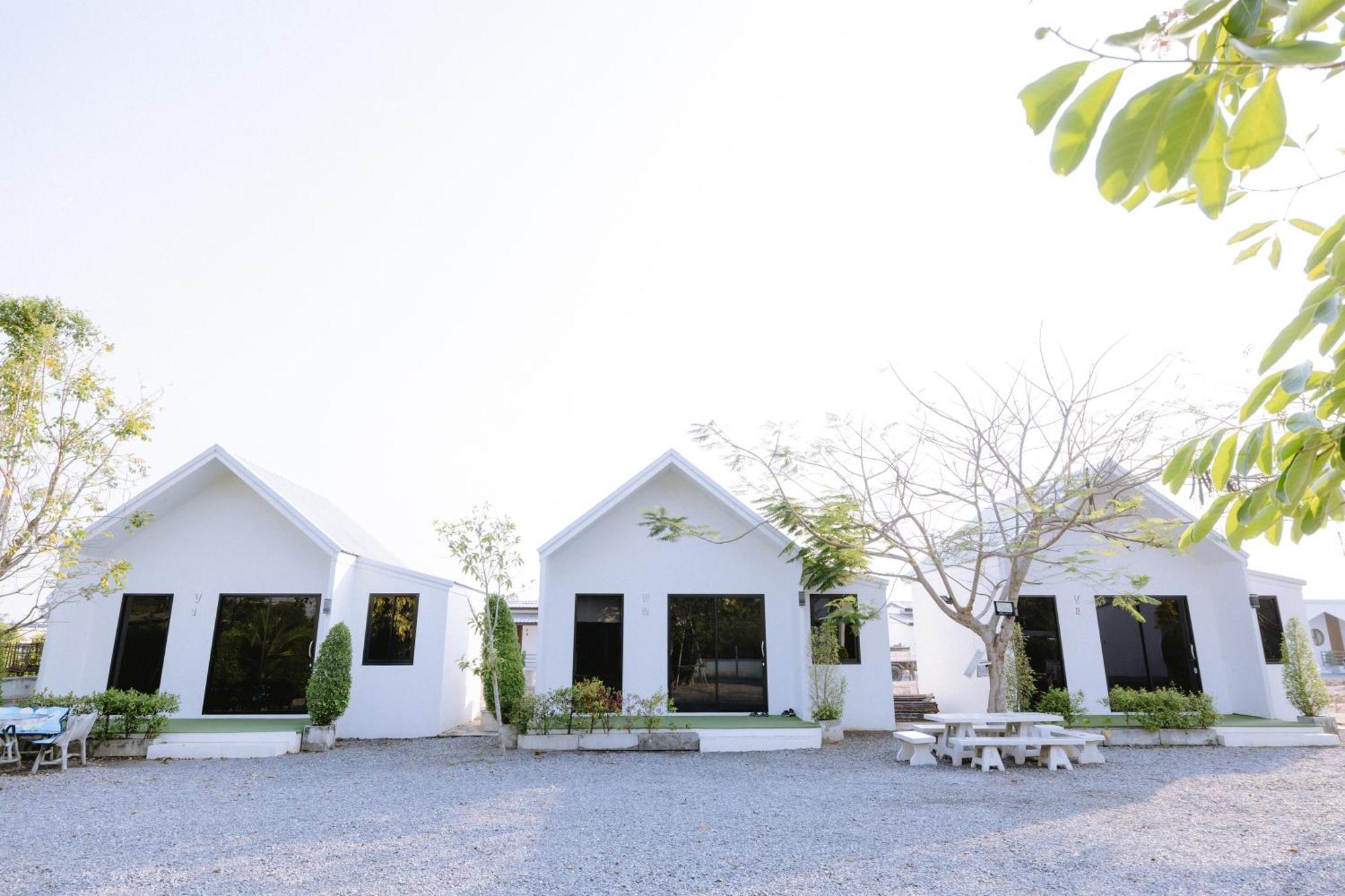 Peeranon Resort Nakhon Nayok Bagian luar foto